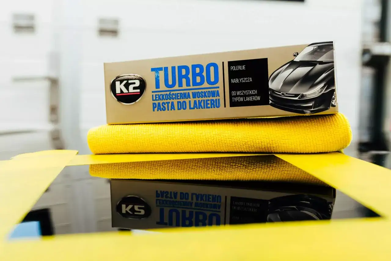 K2 Turbo pasta do lakieru i ż&oacute;łta mikrofibra &ndash; idealny zestaw, by wypolerować auto i nadać mu blask.